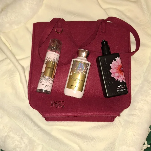 Bath And Body Works Beauty BUNDLE 4 Pc. - Picture 2 of 10